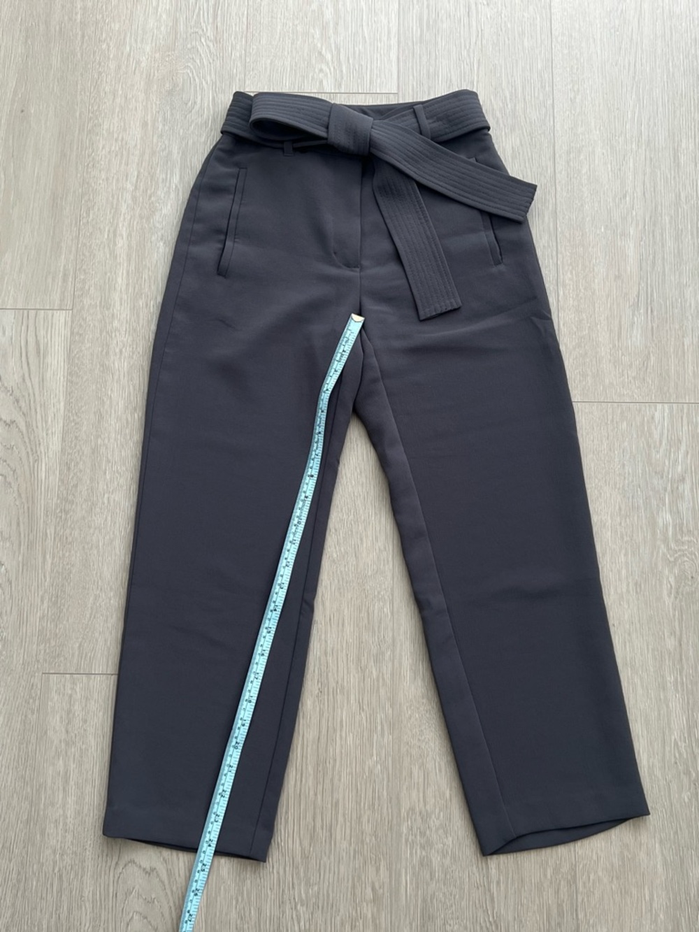 Aritzia Wilfred Tie Front Pants in Gray - Picture 8 of 11